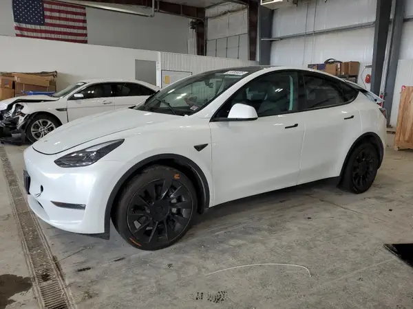 7SAYGDEE2PF825370 2023 TESLA MODEL Y - Image 1