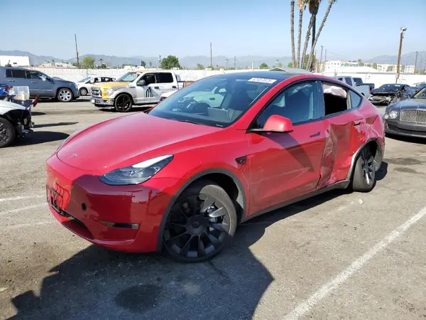 7SAYGDEE2PF827992 2023 TESLA MODEL Y - Image 1