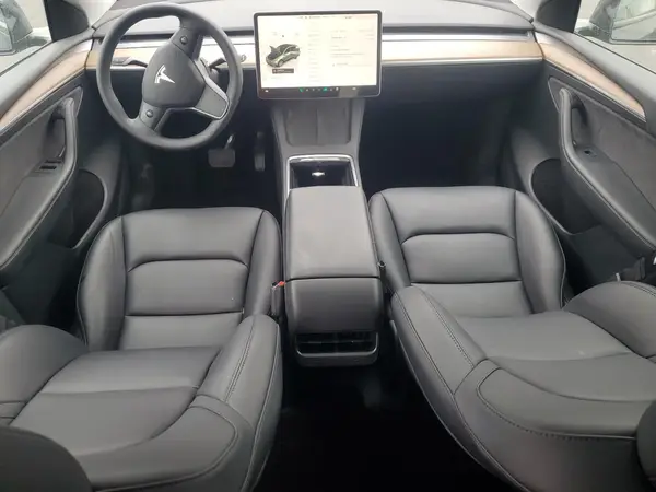 7SAYGDEE2PF828057 2023 TESLA MODEL Y - Image 8