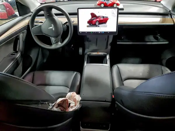 7SAYGDEE2PF828074 2023 TESLA MODEL Y - Image 8