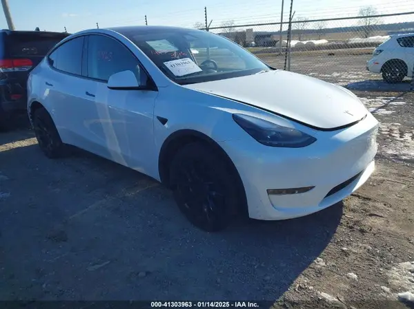 7SAYGDEE2PF855551 2023 TESLA MODEL Y - Image 1