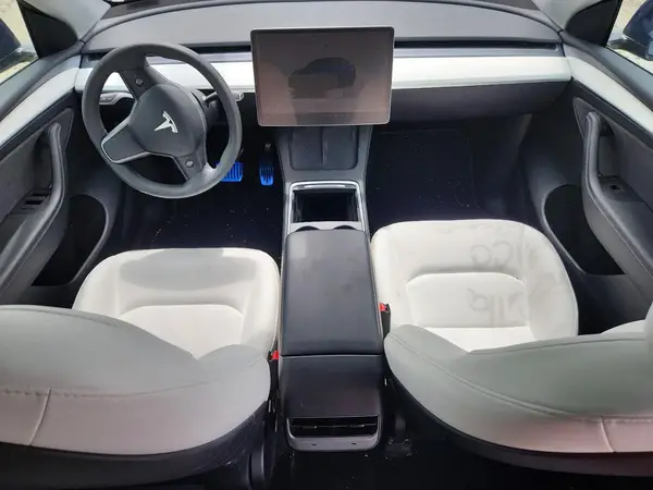 7SAYGDEE2PF856098 2023 TESLA MODEL Y - Image 8