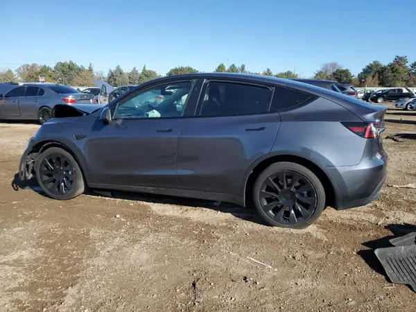 7SAYGDEE2PF858076 2023 TESLA MODEL Y - Image 2