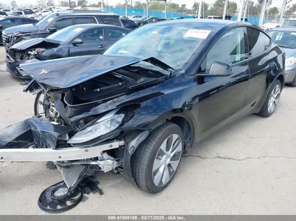 7SAYGDEE2PF863200 2023 TESLA MODEL Y - Image 2