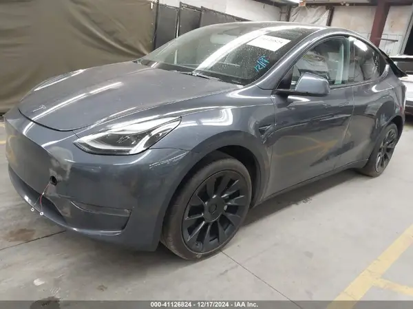 7SAYGDEE2PF866825 2023 TESLA MODEL Y - Image 2