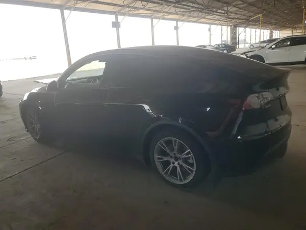 7SAYGDEE2PF870633 2023 TESLA MODEL Y - Image 2