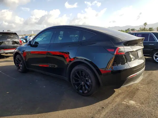 7SAYGDEE2PF872589 2023 TESLA MODEL Y - Image 2