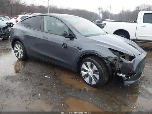 7SAYGDEE2PF874889 2023 TESLA MODEL Y - Image 1