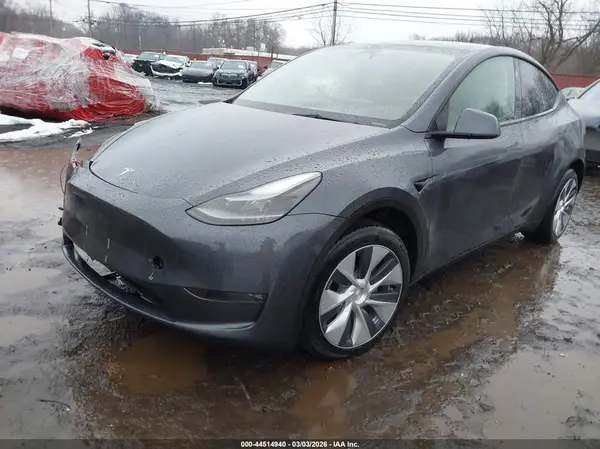 7SAYGDEE2PF874889 2023 TESLA MODEL Y - Image 2