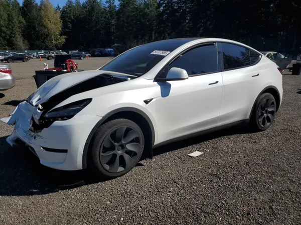7SAYGDEE2PF878117 2023 TESLA MODEL Y - Image 1