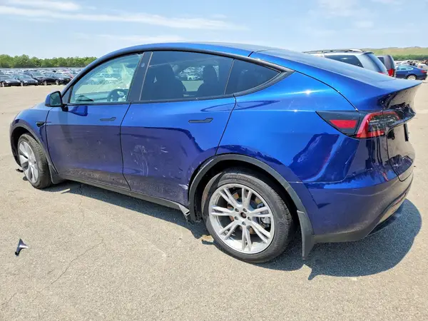 7SAYGDEE2PF887397 2023 TESLA MODEL Y - Image 2