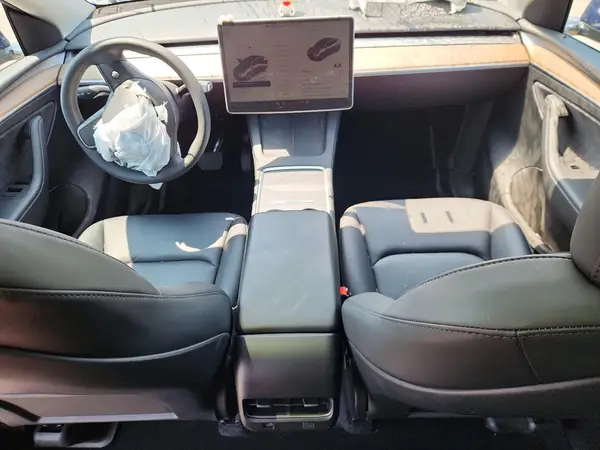 7SAYGDEE2PF887397 2023 TESLA MODEL Y - Image 8