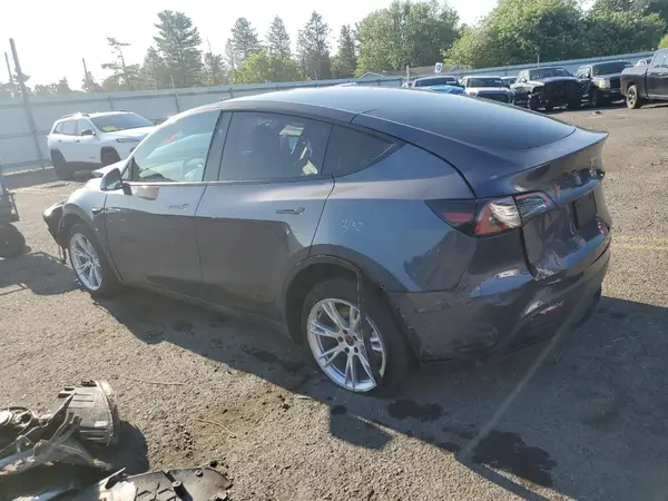 7SAYGDEE2PF895290 2023 TESLA MODEL Y - Image 2