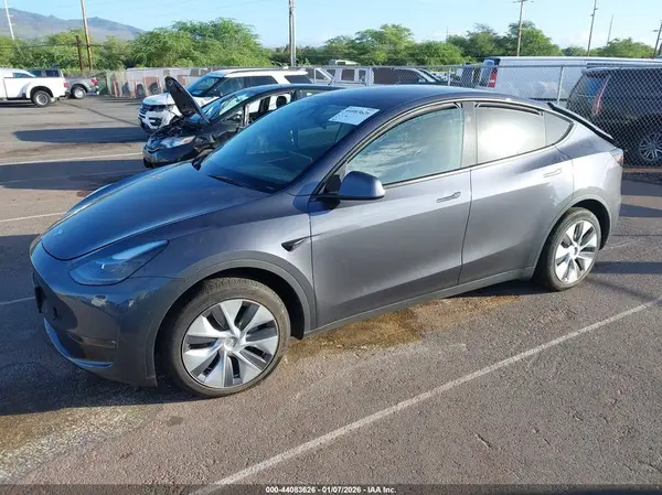 7SAYGDEE2PF898111 2023 TESLA MODEL Y - Image 2