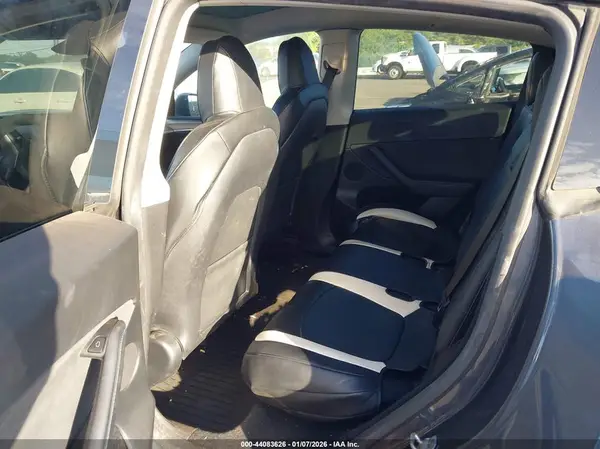 7SAYGDEE2PF898111 2023 TESLA MODEL Y - Image 8