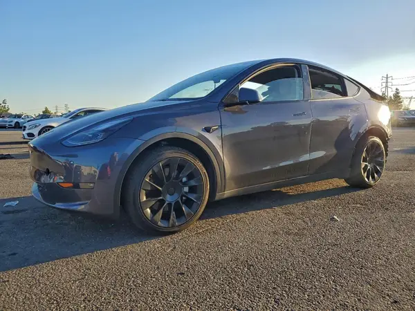 7SAYGDEE2PF913822 2023 TESLA MODEL Y - Image 1