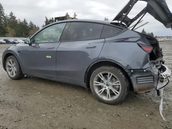 7SAYGDEE2PF916252 2023 TESLA MODEL Y - Image 2