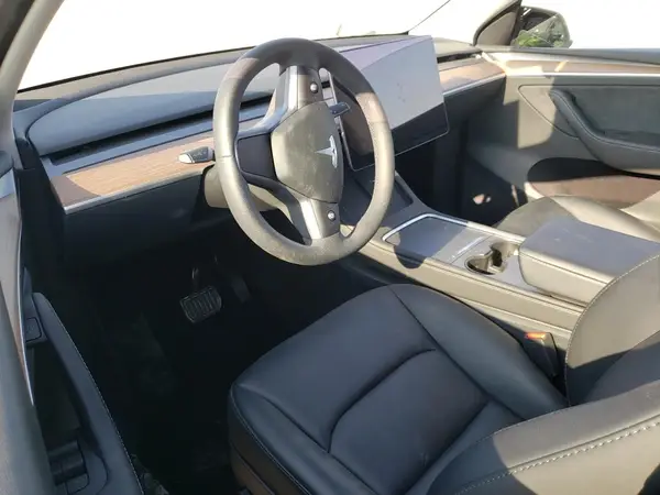 7SAYGDEE2PF929213 2023 TESLA MODEL Y - Image 8