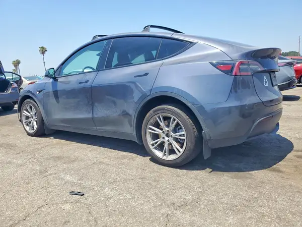 7SAYGDEE2PF956248 2023 TESLA MODEL Y - Image 2