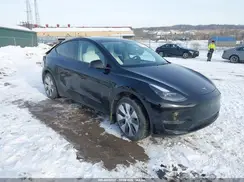 7SAYGDEE2RA217333 2024 TESLA MODEL Y