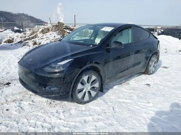 7SAYGDEE2RA217333 2024 TESLA MODEL Y - Image 2