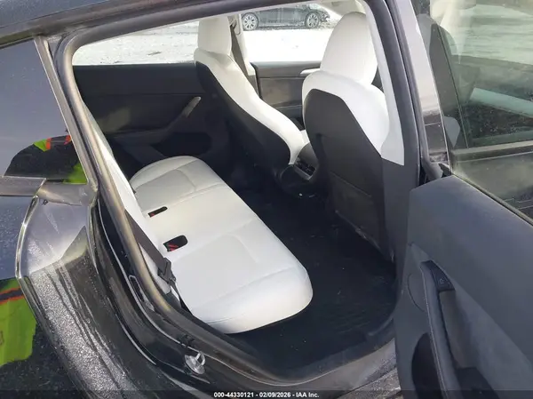 7SAYGDEE2RA217333 2024 TESLA MODEL Y - Image 8