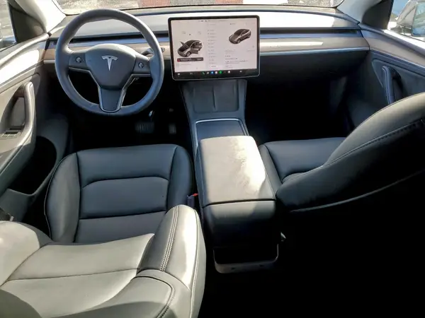 7SAYGDEE2RA217459 2024 TESLA MODEL Y - Image 8