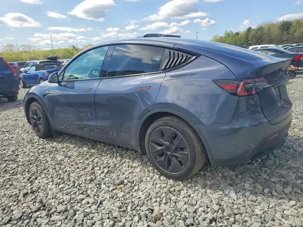 7SAYGDEE2RA217817 2024 TESLA MODEL Y - Image 2