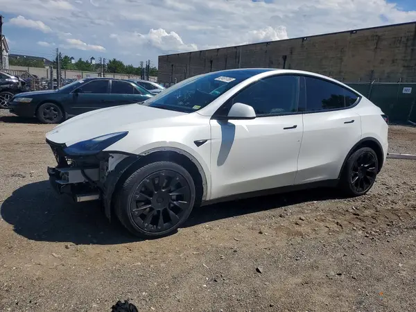 7SAYGDEE2RA218790 2024 TESLA MODEL Y - Image 1
