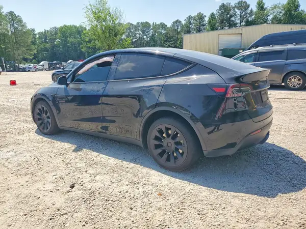 7SAYGDEE2RA219180 2024 TESLA MODEL Y - Image 2