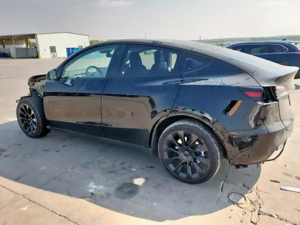7SAYGDEE2RA222144 2024 TESLA MODEL Y - Image 2