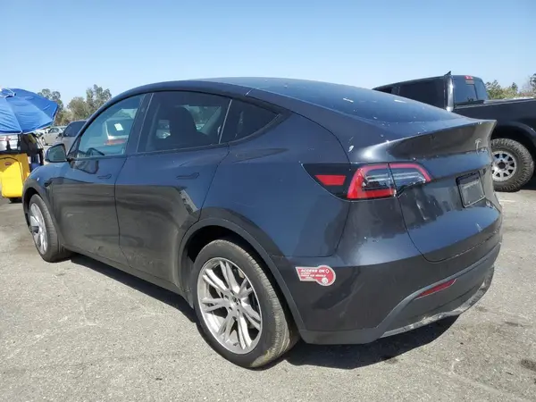 7SAYGDEE2RA223052 2024 TESLA MODEL Y - Image 2