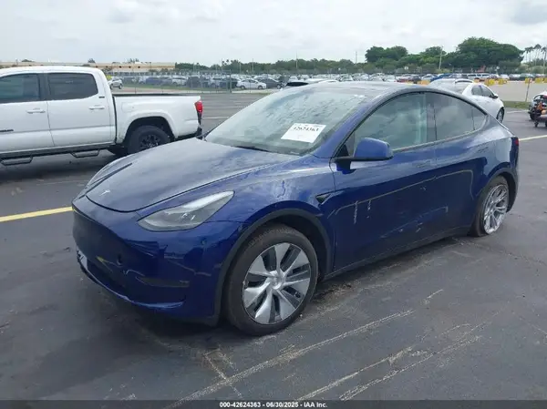 7SAYGDEE2RA230938 2024 TESLA MODEL Y - Image 2