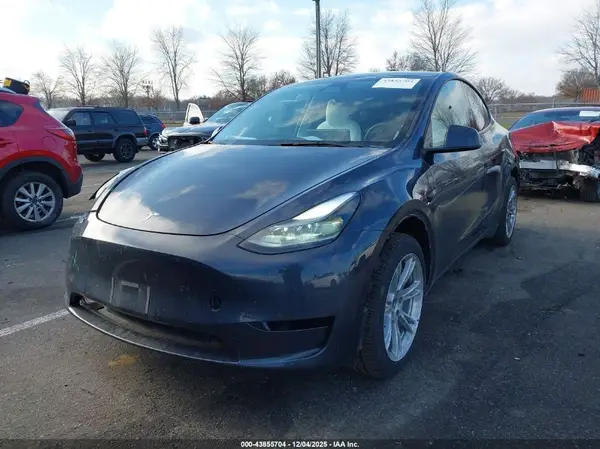 7SAYGDEE2RA233659 2024 TESLA MODEL Y - Image 2
