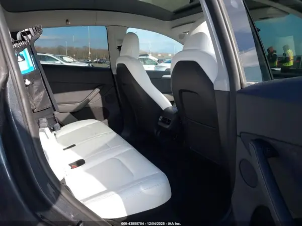 7SAYGDEE2RA233659 2024 TESLA MODEL Y - Image 8