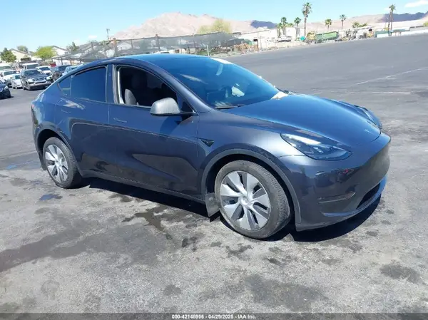 7SAYGDEE2RA233855 2024 TESLA MODEL Y - Image 1