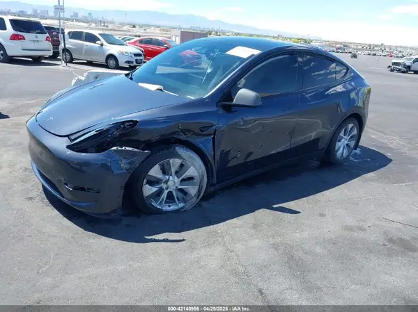 7SAYGDEE2RA233855 2024 TESLA MODEL Y - Image 2