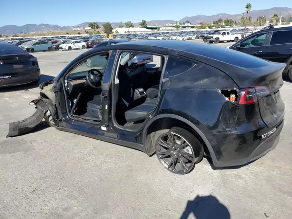 7SAYGDEE2RA234455 2024 TESLA MODEL Y - Image 2
