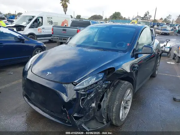 7SAYGDEE2RA236254 2024 TESLA MODEL Y - Image 2
