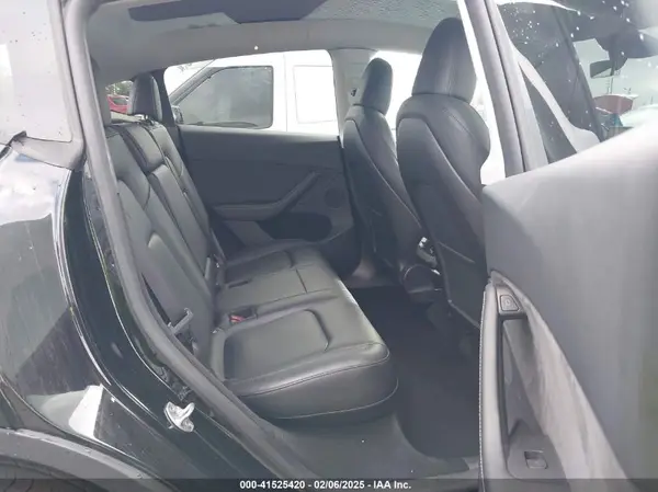 7SAYGDEE2RA236254 2024 TESLA MODEL Y - Image 8