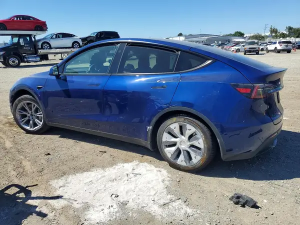 7SAYGDEE2RA239025 2024 TESLA MODEL Y - Image 2
