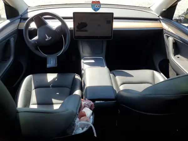 7SAYGDEE2RA239025 2024 TESLA MODEL Y - Image 8