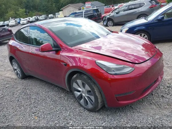 7SAYGDEE2RA241406 2024 TESLA MODEL Y - Image 1