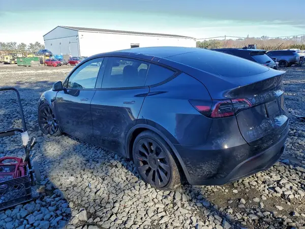 7SAYGDEE2RA243544 2024 TESLA MODEL Y - Image 2
