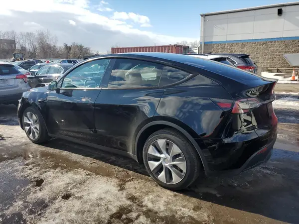 7SAYGDEE2RA245391 2024 TESLA MODEL Y - Image 2