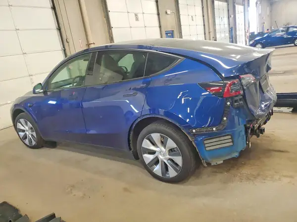 7SAYGDEE2RA249022 2024 TESLA MODEL Y - Image 2