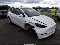 7SAYGDEE2RA250607 2024 TESLA MODEL Y
