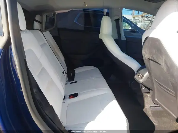 7SAYGDEE2RA252485 2024 TESLA MODEL Y - Image 8