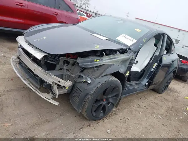 7SAYGDEE2RA254723 2024 TESLA MODEL Y - Image 2