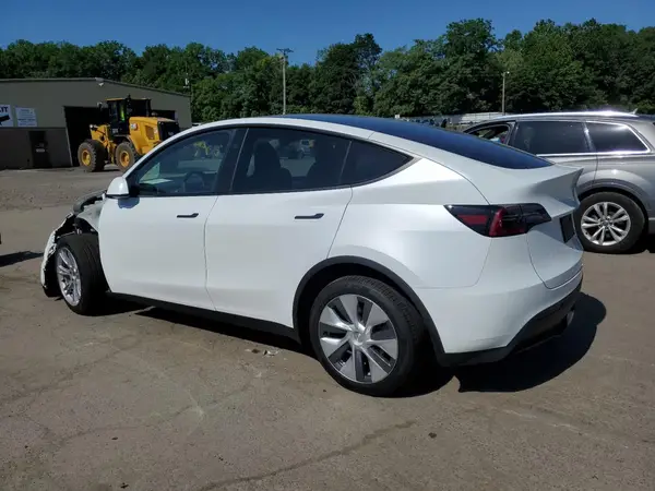 7SAYGDEE2RA257279 2024 TESLA MODEL Y - Image 2